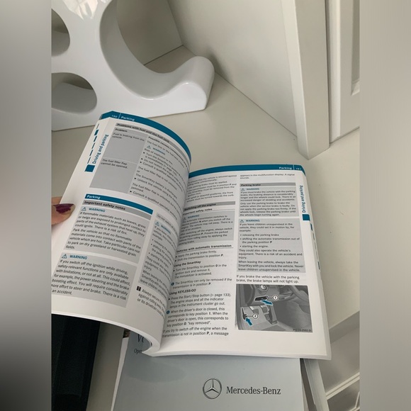 MERCEDES-BENZ 2013 Service Booklets with Case Car instructions and Manuals - Picture 3 of 11